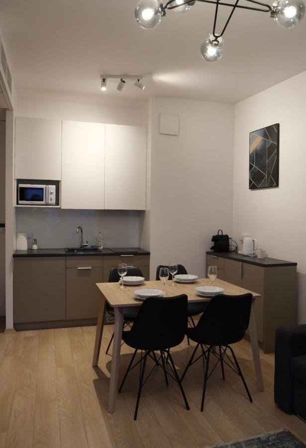 Apartament 9, Z Oddzielna Sypialnia! Варшава Екстериор снимка