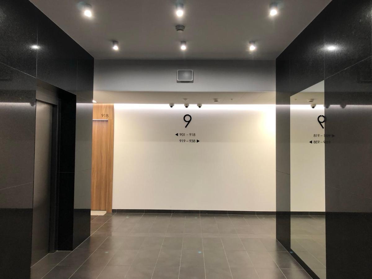 Apartament 9, Z Oddzielna Sypialnia! Варшава Екстериор снимка