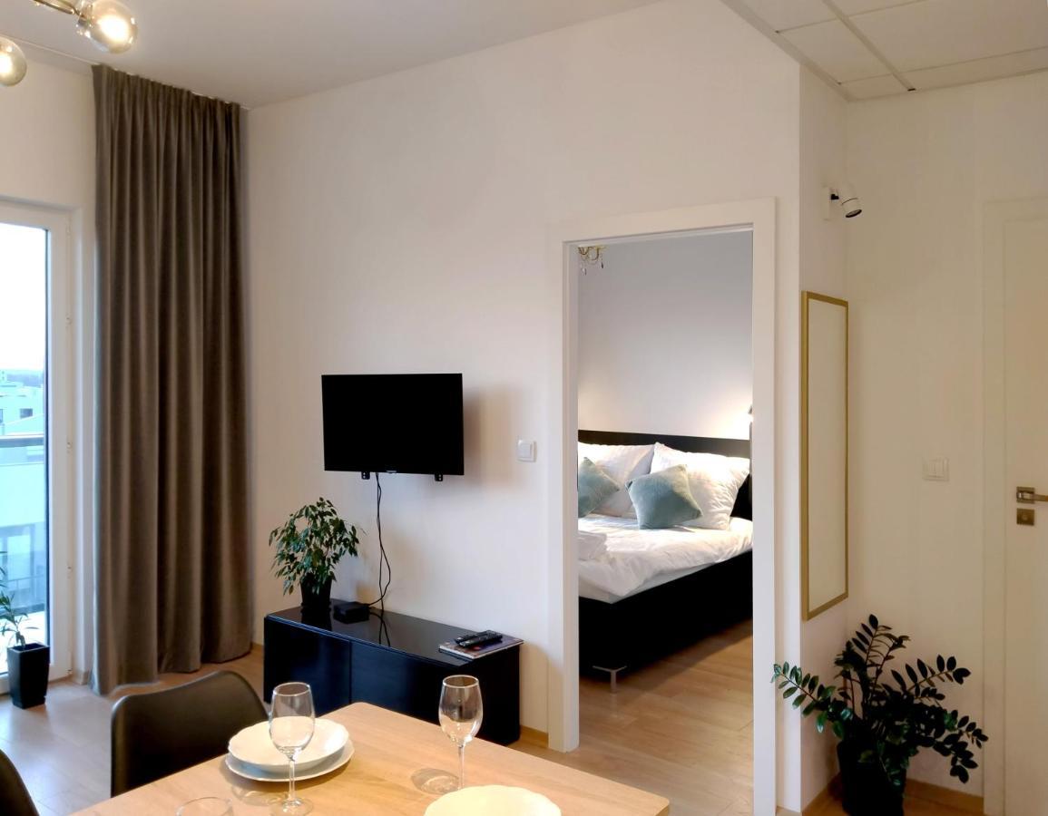 Apartament 9, Z Oddzielna Sypialnia! Варшава Екстериор снимка