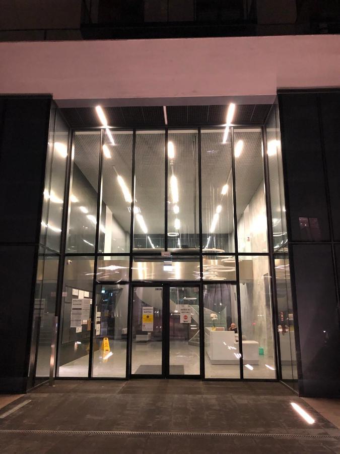 Apartament 9, Z Oddzielna Sypialnia! Варшава Екстериор снимка