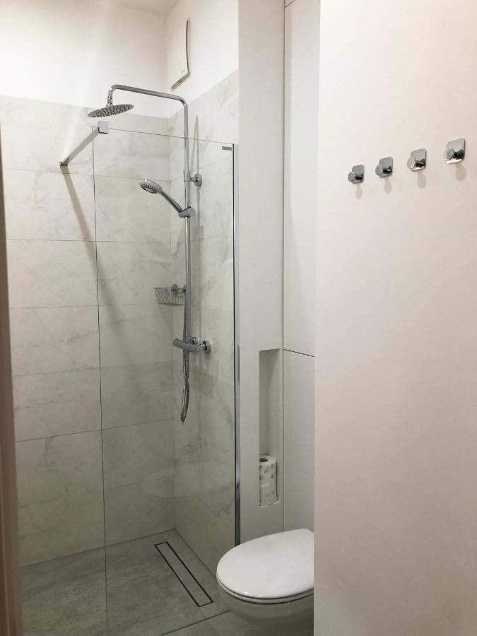 Apartament 9, Z Oddzielna Sypialnia! Варшава Екстериор снимка